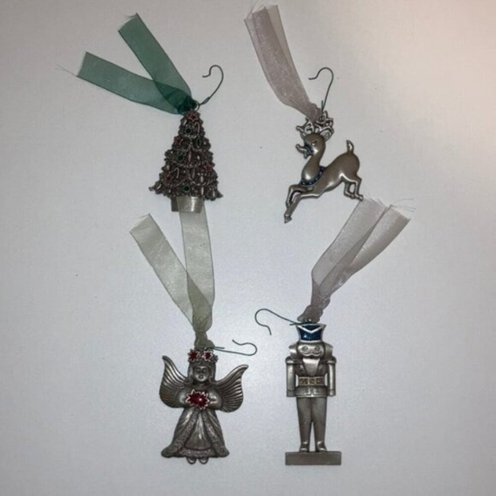 🎄✨ Set of 4 Pewter Christmas Tree Ornaments